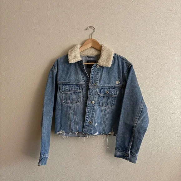 Abercrombie & Fitch Blue Denim Jacket with Cream Sherpa Collar - Picture 1 of 3
